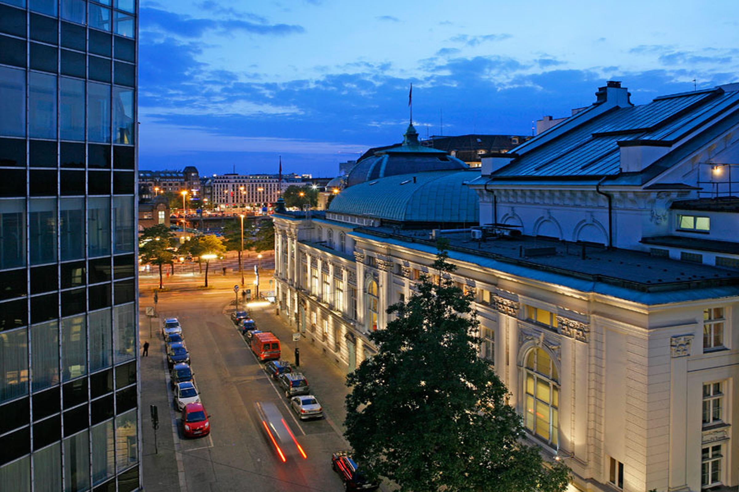 Vienna House Easy By Wyndham Hamburg City Exterior photo