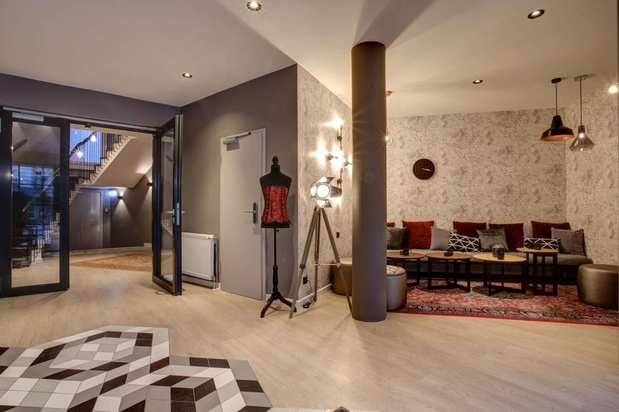 Vienna House Easy By Wyndham Hamburg City Exterior photo